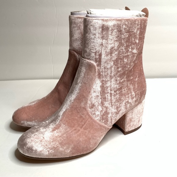 NEW Coach Juliet Velvet Ankle Booties Size 5 - Picture 9 of 10